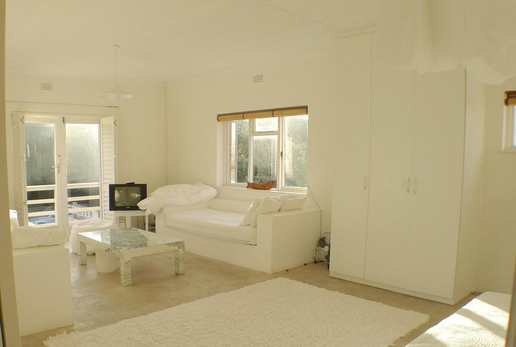Bamboo Beach Seaside House Hotel Hermanus Esterno foto