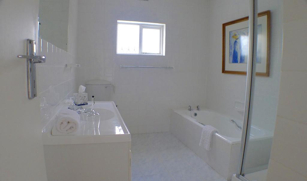 Bamboo Beach Seaside House Hotel Hermanus Esterno foto